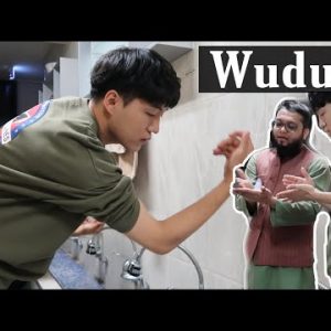 Daud Kim Learns How to Make Wudu